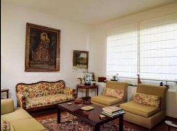 Casa de 5 habitaciones, Atizapán de Zaragoza · Venta de Casa en Atizapán de Zaragoza en La Av del Club 161.
