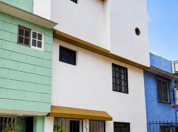 Casa , Nezahualcóyotl · Casa Remodelada con Roof Privado y Vigilancia 24/h