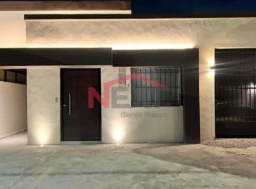 Foto principal · Casa en Renta, Zona Comercial, 1 Piso, 4 Espacios