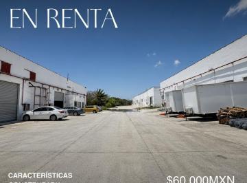 Bodega comercial · 600m² · 2 Estacionamientos · Bodega de 600 m² en Renta en Construpark, Pto. Morelos