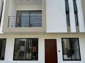 Casa · 139m² · 4 Recámaras · 2 Estacionamientos · Venta de Casa Nueva en Condominio en Jiutepec, Morelos