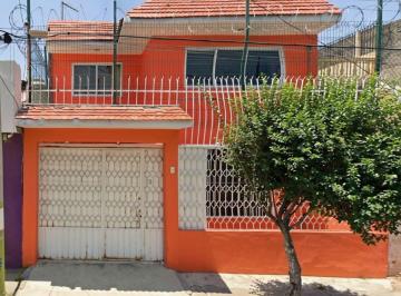 Casa de 3 habitaciones, Ecatepec de Morelos · Casa en Venta, Colonia Jardines de Morelos, por Remate, Excelente Oportunidad