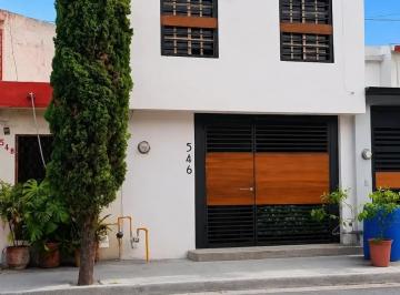 1 · Casa Amueblada en Renta en La Nogalera San Nicolas