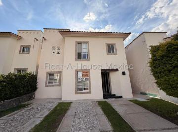 Casa en condominio de 3 habitaciones, Querétaro · Casa en Condominio de 248 m² con 3 Recámaras en Renta en Cumbres del Lago