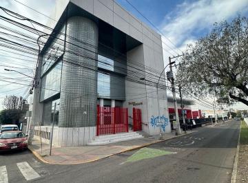 Local comercial · 194m² · 1 Estacionamiento · Local - Villas del Sol