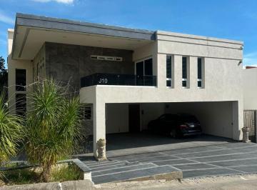 Casa de 7 habitaciones, León · Casa en Renta El Molino