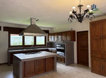 Casa de 3 habitaciones, Xalapa · Casa en Venta Tulipanes