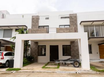Casa · 250m² · 3 Recámaras · 2 Estacionamientos · Casa en Venta en Aqua
