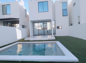 Casa · 121m² · 2 Recámaras · 2 Estacionamientos · Casa en Privada Estela Nativa Conkal