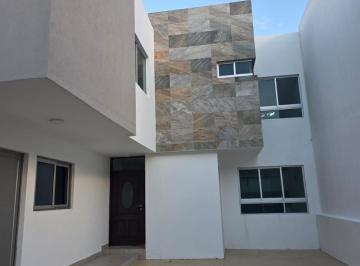 Casa · 155m² · 3 Recámaras · Casa en Venta en Colonia Adalberto Tejeda con 3 Recámaras y Cochera Para 2 Autos