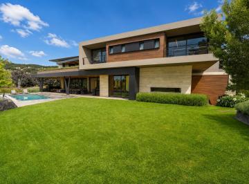 Casa de 4 habitaciones, Atizapán de Zaragoza · Real de Hacienda: Moderna Residencia de Diseño Arquitectónico de Autor