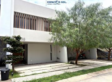 Casa en condominio de 4 habitaciones, Tlajomulco de Zúñiga · Estrena Residencia con Roof Garden |coto Alameda Punto Sur 1.