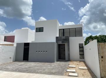 Casa en condominio · 180m² · 3 Recámaras · 2 Estacionamientos · Casa en Condominio en Venta en Privada Manantiales del Mayab