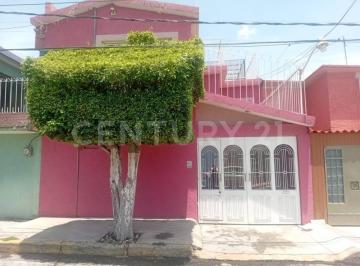 Casa · 146m² · 3 Recámaras · 1 Estacionamiento · Casa en Renta en Valle de Aragón, Nezahualcóyotl