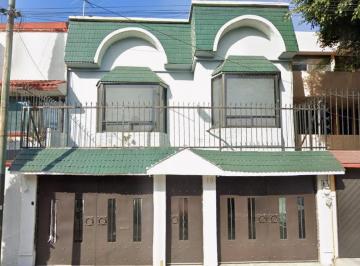 Casa de 3 habitaciones, Venustiano Carranza · Casa de 136 m² con 3 Recámaras en Venta en Aeronáutica Militar