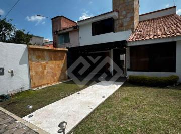 Casa en condominio de 4 habitaciones, Jiutepec · Casa en Venta, Dentro de Condominio en Tejalpa Jiutepec