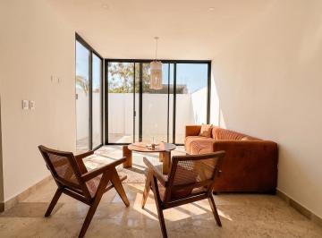 Casa · 235m² · 2 Recámaras · 1 Estacionamiento · Villa de 2 Recamaras con Piscina a 80 m del Mar Chicxulub Puerto Zona de Antros