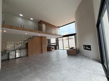 Casa de 4 habitaciones, Querétaro · Venta Casa, Altozano, Querétaro