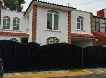 Casa en condominio de 3 habitaciones, Metepec · Casa en Venta N Condominio por Parque Bicentenario de Metepec, Tres Recamaras Le Caben Cuatro Autos