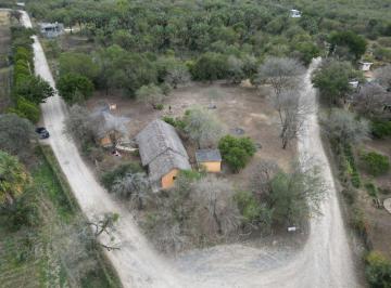 Quinta de 2 habitaciones, Cadereyta Jiménez · "Finca con Pozo y Casa de Adobe: Tu Refugio Privado a 15 Min de Carretera Nacional"