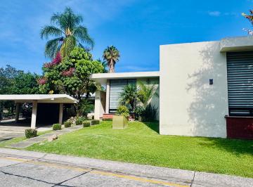 Casa en condominio de 4 habitaciones, Tlajomulco de Zúñiga · Excelente Casa Parcialmente Remodelada en "Club de Golf Santa Anita"