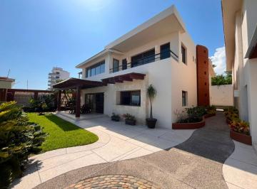 Casa de 4 habitaciones, Acapulco de Juárez · Casa de Lujo en Condesa Acapulco 400 m²