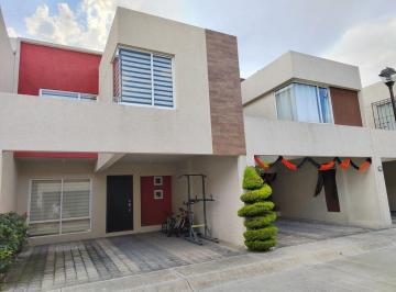 Casa en condominio · 108m² · 3 Recámaras · 2 Estacionamientos · Casa en Renta Toluca Villa Toscana Lll, P Tol 2000
