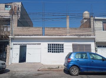 Casa de 2 habitaciones, Nezahualcóyotl · Casa Habitable a Unos Pasos del Parque del Pueblo