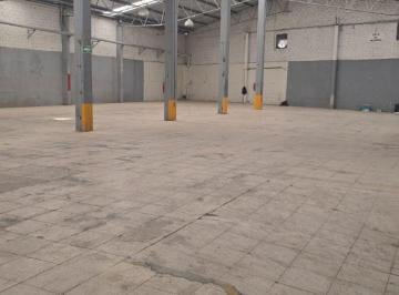 Bodega comercial , Guadalajara · Gran Bodega en Renta