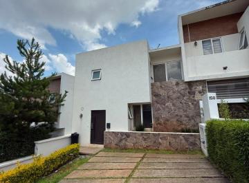 Casa de 4 habitaciones, Morelia · Casa Venta en Vistas Altozano