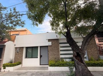 Casa · 300m² · 3 Recámaras · Casa en Venta San Nicolas Colonia Chapultepec