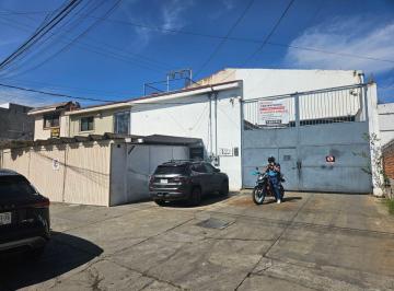 Bodega comercial , Zapopan · Ciudad Granja, Calzada Central, 2,000 m