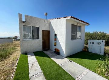 Casa de 2 habitaciones, El Marqués · Oportunidad de Inversión. Se Vende Casa Una Planta Cd Maderas El Marques