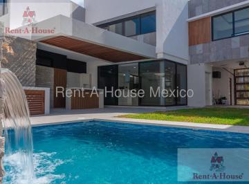 Casa · 500m² · 4 Recámaras · 3 Estacionamientos · Casa en Venta en Fraccionamiento El Conchal, Alvarado Gis 26 - 2624
