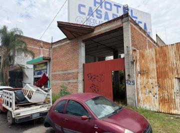 Bodega comercial de 2 habitaciones, El Salto · Bodega en Venta en El Salto, Sobre Av Principal