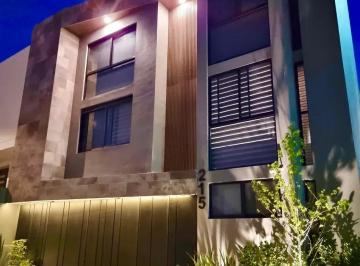 Casa de 3 habitaciones, León · Casa Espectacular en Zanda