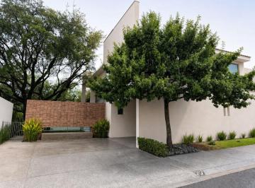 Casa de 3 habitaciones, Monterrey · Casa en Renta en Monterrey Carretera Nacional La Herradura Club de Golf
