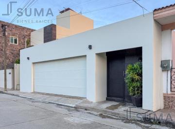 Casa · 475m² · 3 Recámaras · 2 Estacionamientos · Casa en Venta de un Piso en Fracc. Flamboyanes, Tampico Tamaulipas