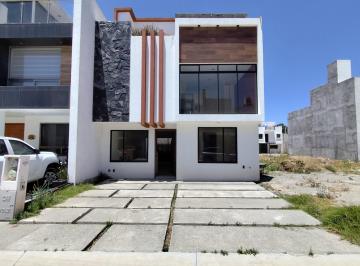 Casa · 190m² · 3 Recámaras · 2 Estacionamientos · Casa en Pachuca