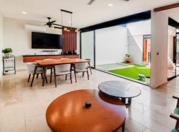 Casa de 3 habitaciones, Mérida · Casa de 3 Recámaras, Amueblada, con Paneles Solares.