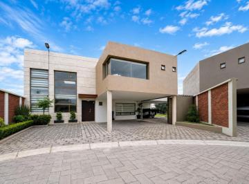 Foto 1 · Casa en Venta en Valle de Las Fuentes, Calimaya con Terreno de 800 m²
