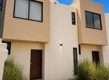 Foto 1 · Casa Sola en Venta en Fraccionamiento Pueblito Colonial, Corregidora, Querétaro