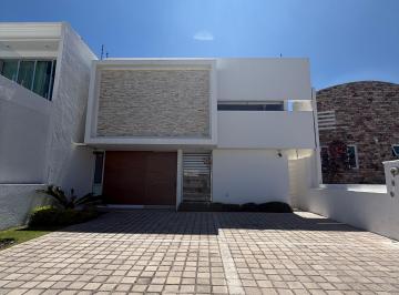 Casa de 3 habitaciones, Querétaro · Casa en Venta en Oportunidad en Cumbres del Lago, Juriquilla