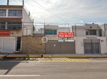 Casa · 202m² · 3 Recámaras · 4 Estacionamientos · Casa en Renta Para Vivir o Para Negocio en El Vergel en 31 Sur.