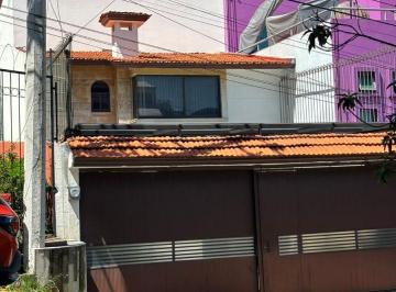 Casa de 3 habitaciones, Tlalnepantla de Baz · Venta de Casa en Jardines de Bellavista