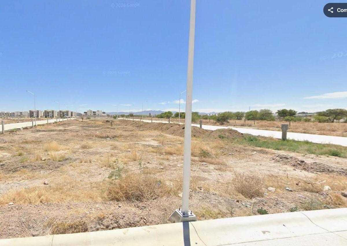 Terreno en Venta en Esquina de Fraccionamiento Valladolid - (4)