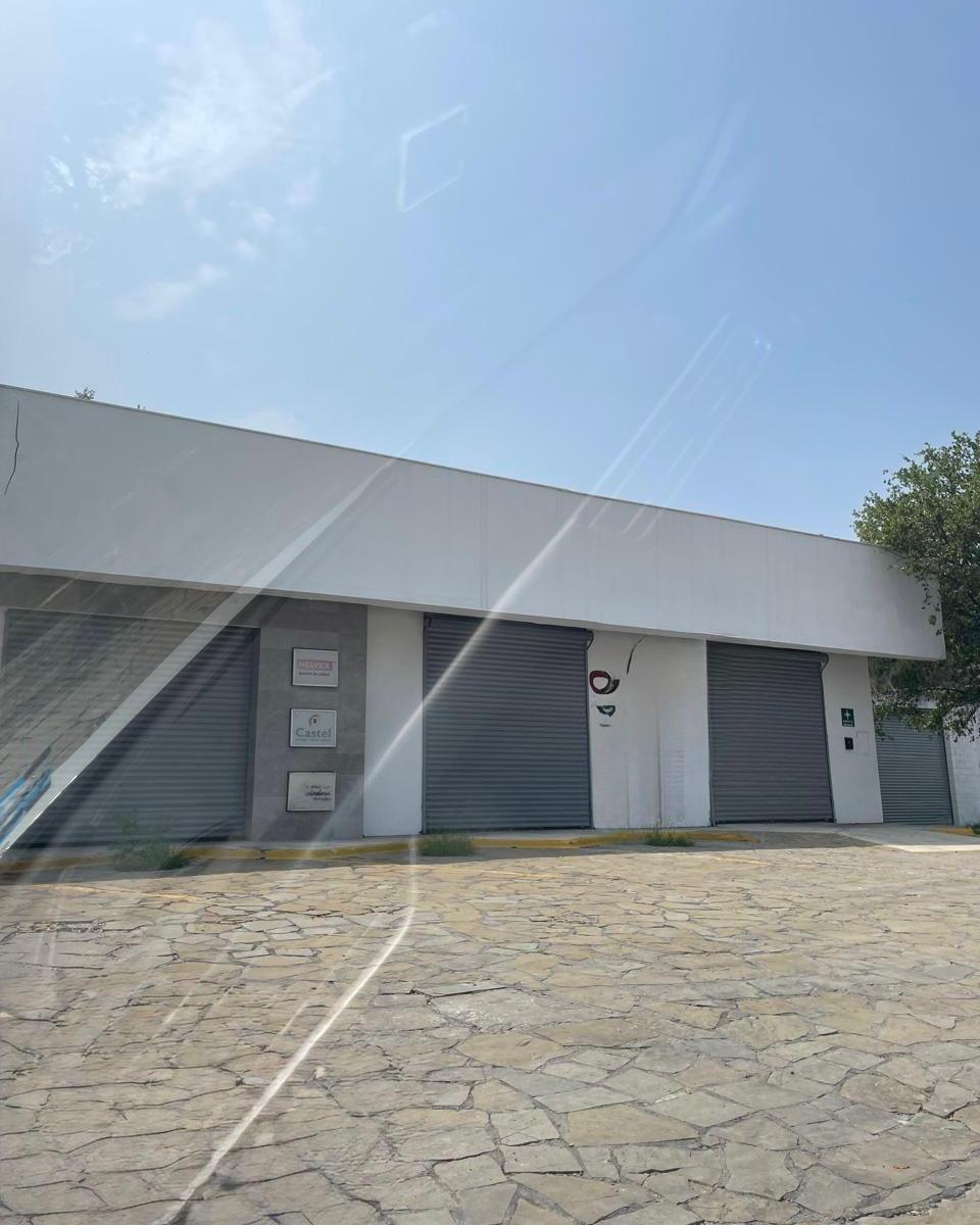 Local/bodega Comercial Sobre Carretera Nacional, Los Cristales - (4)