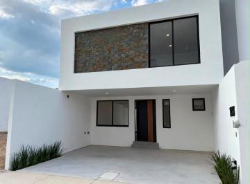 1 · Venta Casa Nueva en Viña Antigua Al Norte