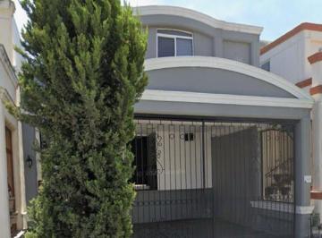 Casa de 2 habitaciones, Monterrey · Casa en Venta en Cerradas de Cumbres