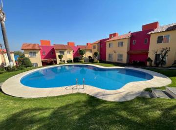 Casa de 2 habitaciones, Cuernavaca · Hermosa Casa en Condominio con Alberca y Vigilancia